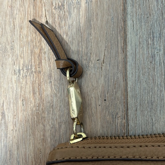 ROMYGOLD Leather clutch signature ROMYGOLD “slash" leather clutch tan color - Picture 3 of 14